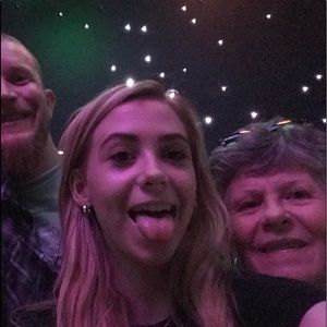 Meet your Posher, Renee